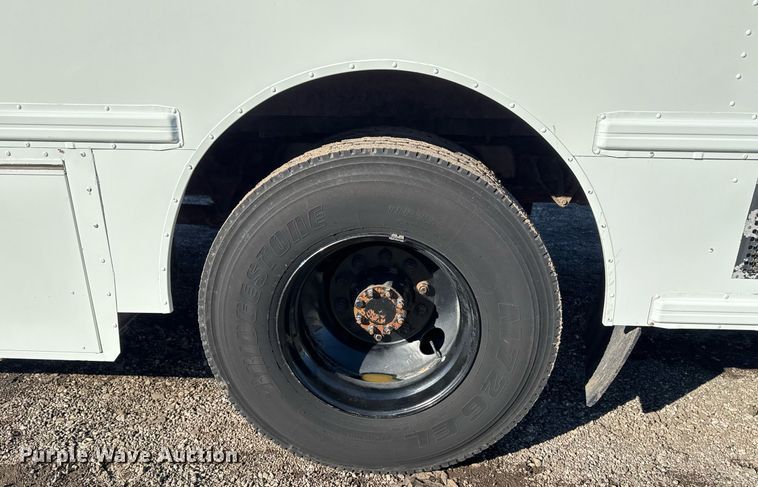 image for item EG2528 2006 IC BUS school bus