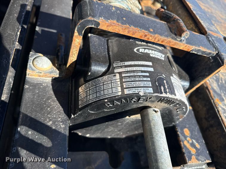 image for item EG2572 2007 GMC C5500 rollback truck