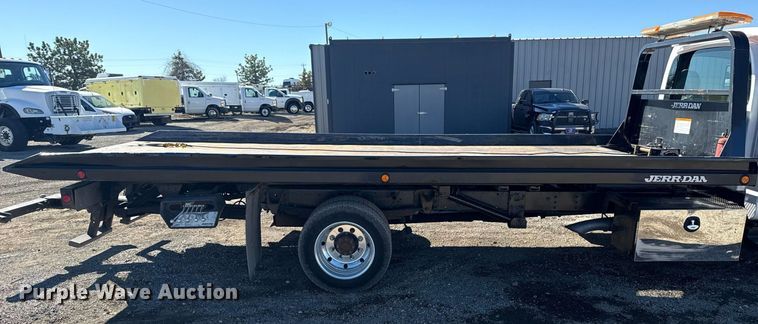 image for item EG2572 2007 GMC C5500 rollback truck