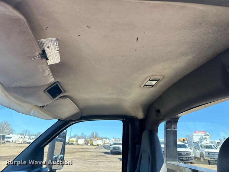 image for item EG2572 2007 GMC C5500 rollback truck