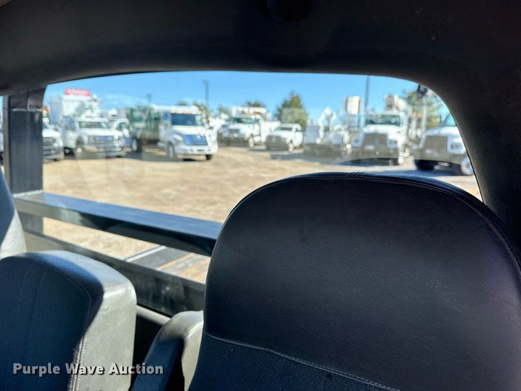 image for item EG2572 2007 GMC C5500 rollback truck