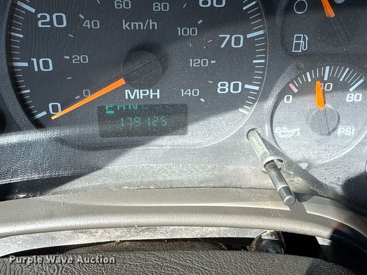 image for item EG2572 2007 GMC C5500 rollback truck