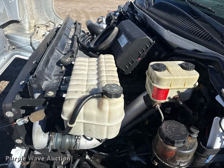 image for item EG2572 2007 GMC C5500 rollback truck