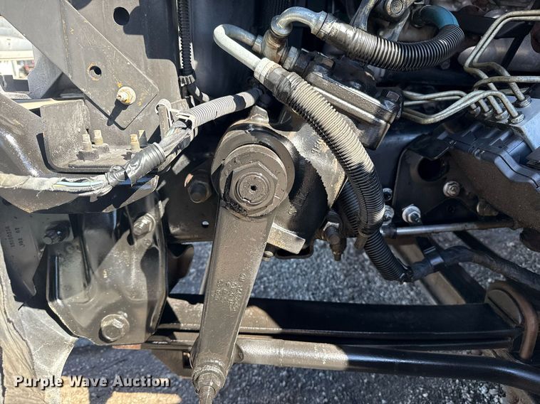 image for item EG2572 2007 GMC C5500 rollback truck