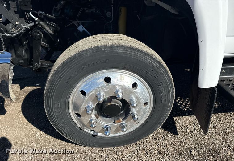 image for item EG2572 2007 GMC C5500 rollback truck