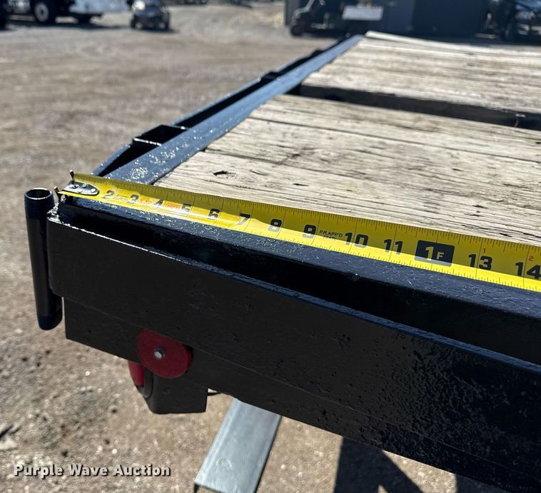 image for item EG2666 1995 International 4900 flatbed truck