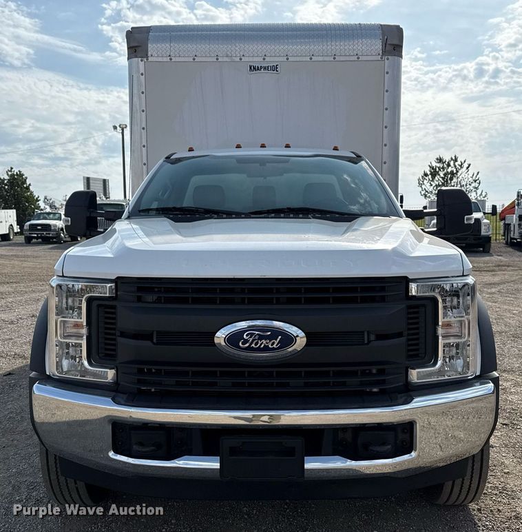 image for item EG5695 2017 Ford F550 Super Duty box truck