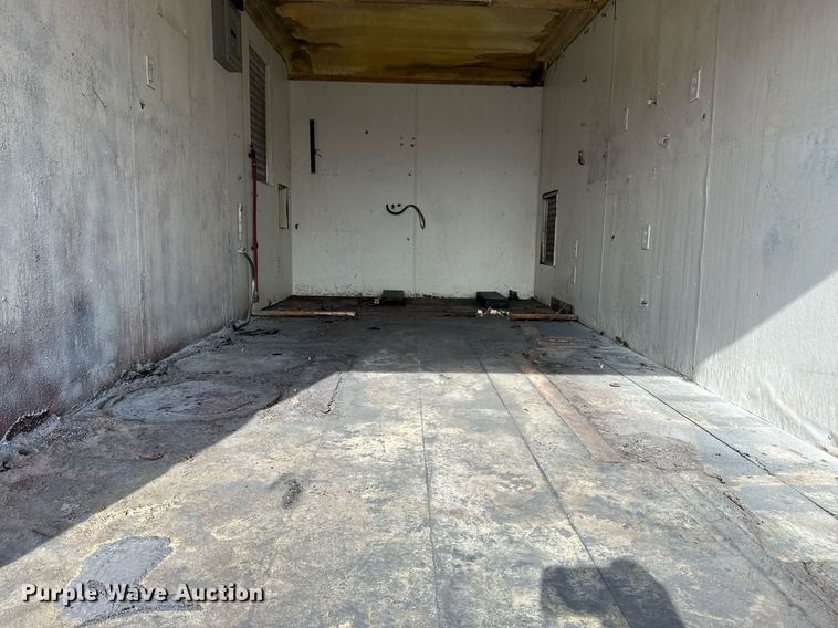 image for item EG5695 2017 Ford F550 Super Duty box truck