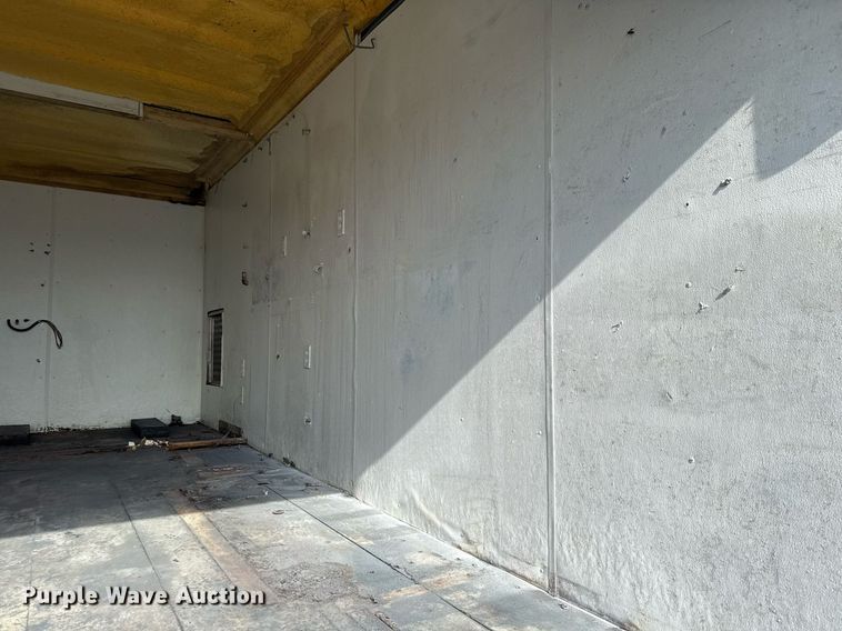 image for item EG5695 2017 Ford F550 Super Duty box truck