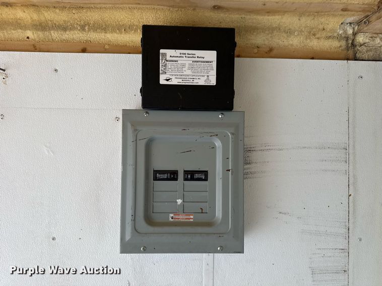 image for item EG5695 2017 Ford F550 Super Duty box truck