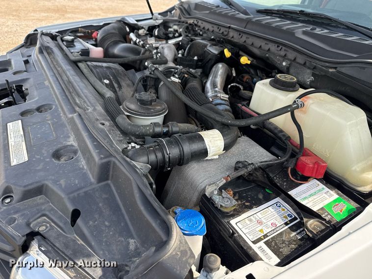 image for item EG5695 2017 Ford F550 Super Duty box truck