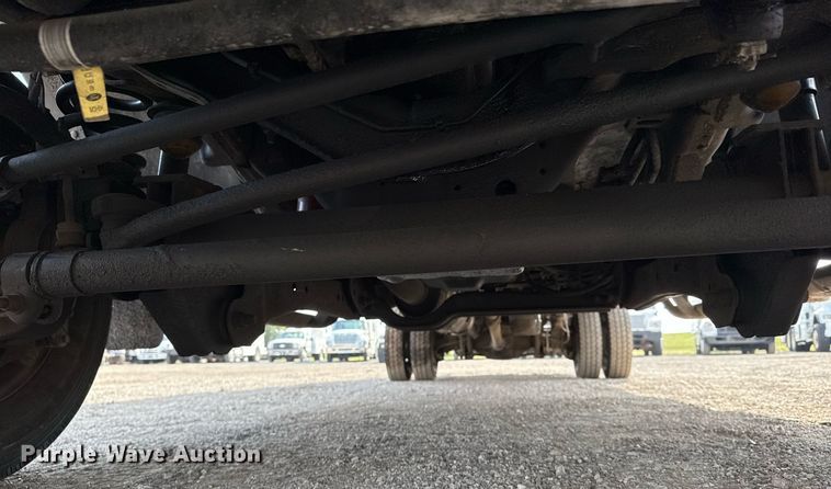 image for item EG5695 2017 Ford F550 Super Duty box truck