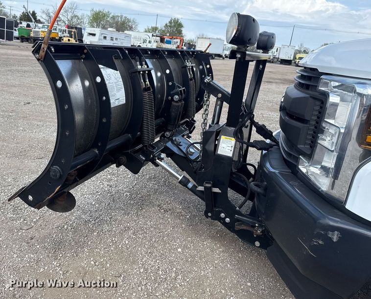 image for item EG5699 2019 Ford F250 Super Duty Crew Cab pickup truck