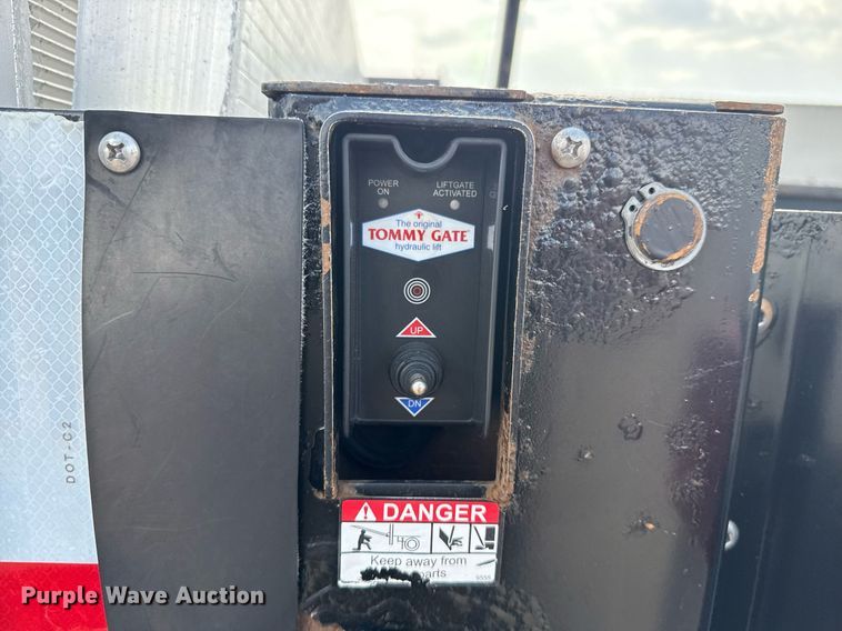 image for item EG5699 2019 Ford F250 Super Duty Crew Cab pickup truck