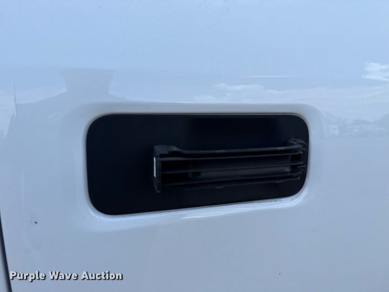 image for item EG5699 2019 Ford F250 Super Duty Crew Cab pickup truck