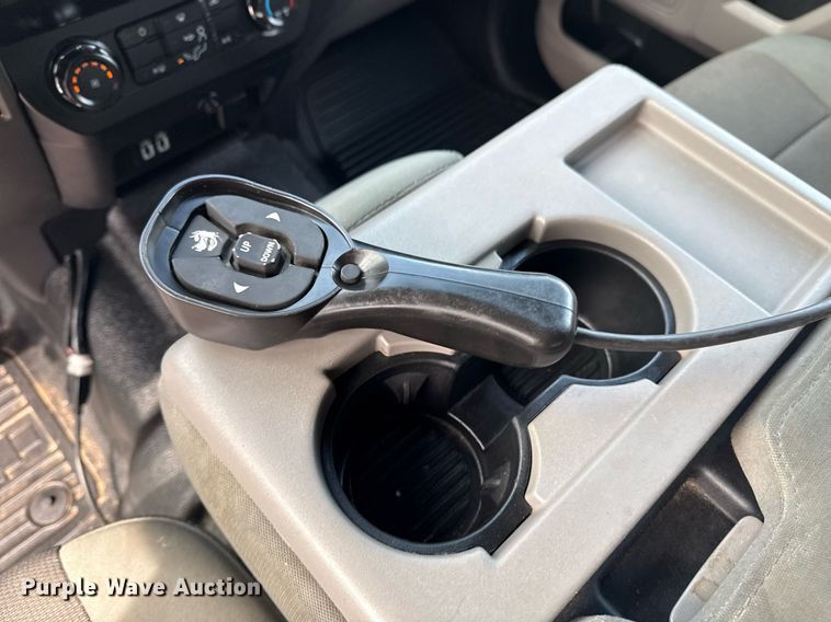 image for item EG5699 2019 Ford F250 Super Duty Crew Cab pickup truck