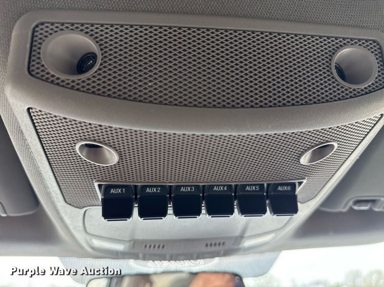 image for item EG5699 2019 Ford F250 Super Duty Crew Cab pickup truck