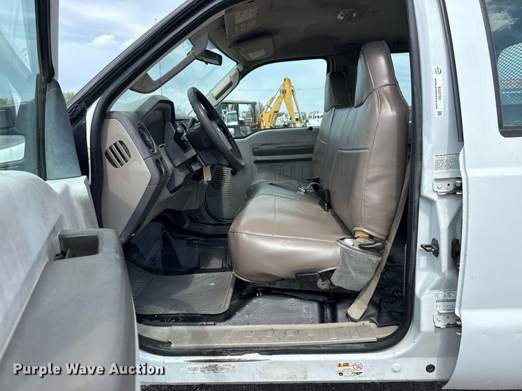 image for item EG5702 2008 Ford F450 Super Duty Crew Cab flatbed truck