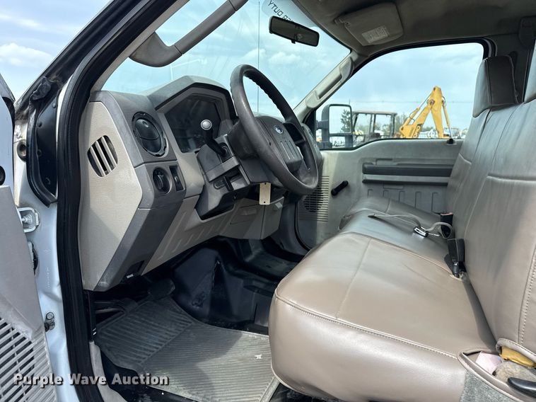 image for item EG5702 2008 Ford F450 Super Duty Crew Cab flatbed truck