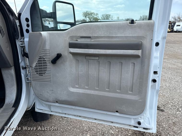 image for item EG5702 2008 Ford F450 Super Duty Crew Cab flatbed truck