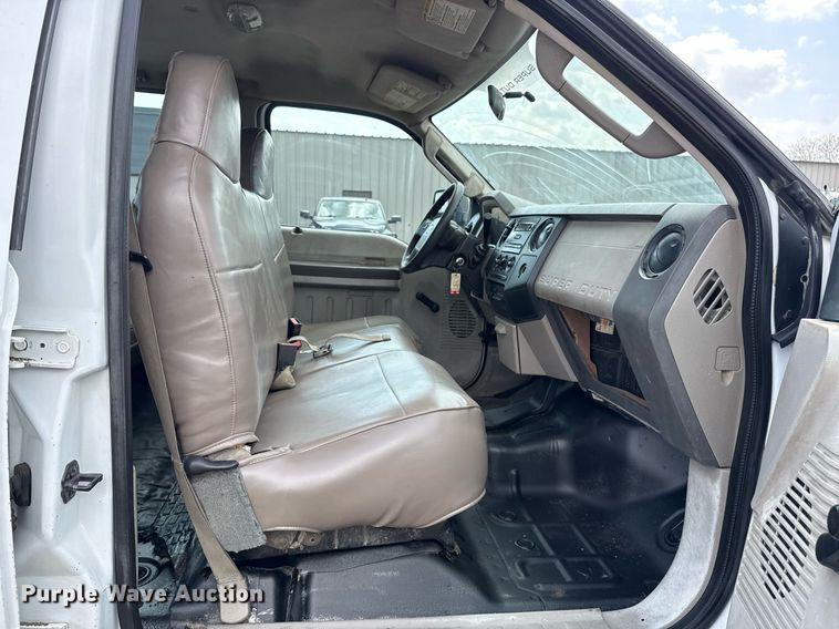 image for item EG5702 2008 Ford F450 Super Duty Crew Cab flatbed truck