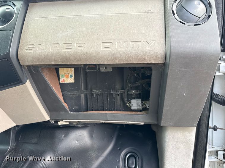 image for item EG5702 2008 Ford F450 Super Duty Crew Cab flatbed truck