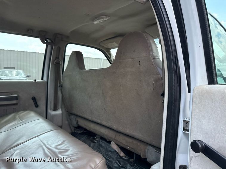 image for item EG5702 2008 Ford F450 Super Duty Crew Cab flatbed truck