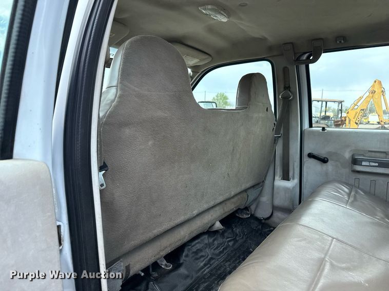 image for item EG5702 2008 Ford F450 Super Duty Crew Cab flatbed truck