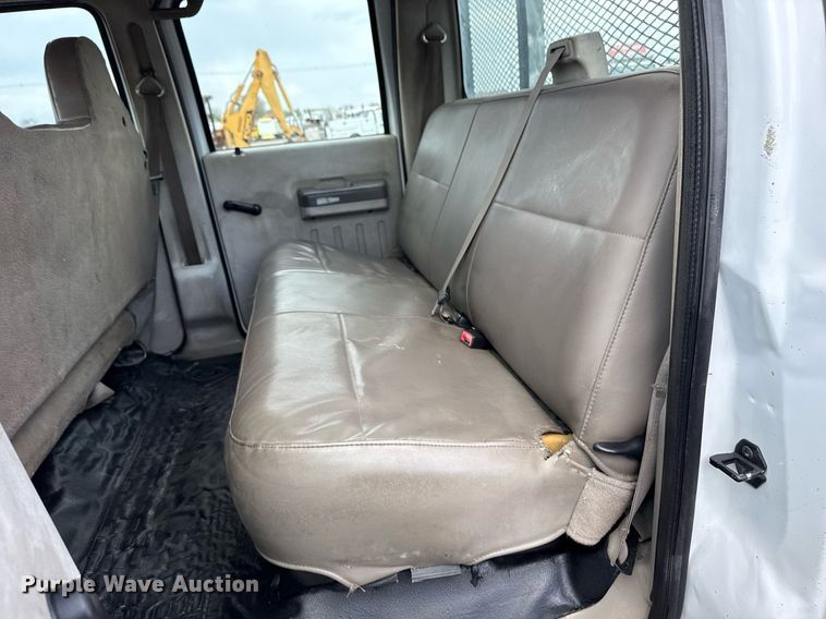 image for item EG5702 2008 Ford F450 Super Duty Crew Cab flatbed truck