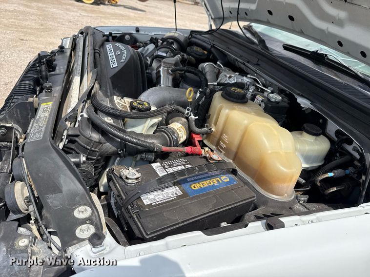 image for item EG5702 2008 Ford F450 Super Duty Crew Cab flatbed truck