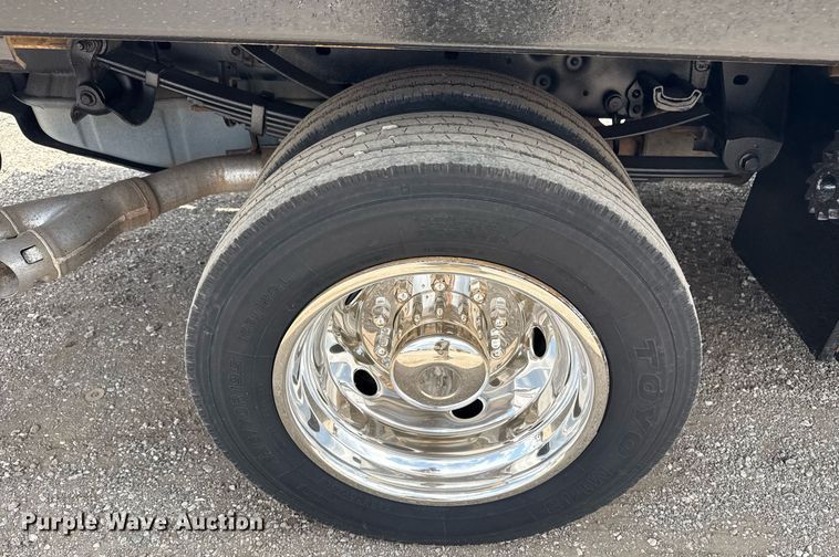 image for item EG5702 2008 Ford F450 Super Duty Crew Cab flatbed truck