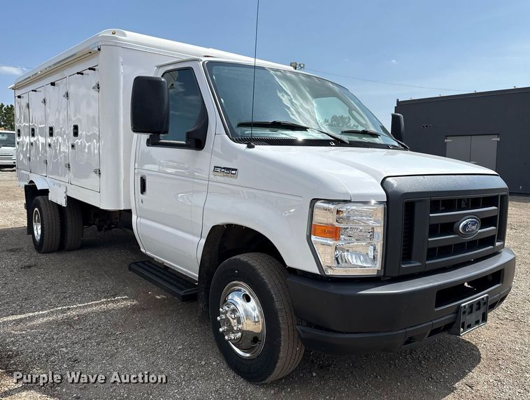 image for item EG5703 2018 Ford E450  Super Duty refrigerated truck