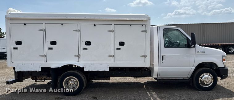 image for item EG5703 2018 Ford E450  Super Duty refrigerated truck