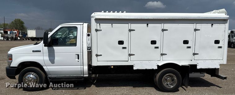 image for item EG5703 2018 Ford E450  Super Duty refrigerated truck