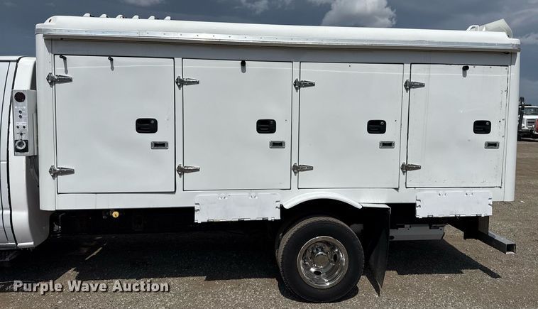 image for item EG5703 2018 Ford E450  Super Duty refrigerated truck