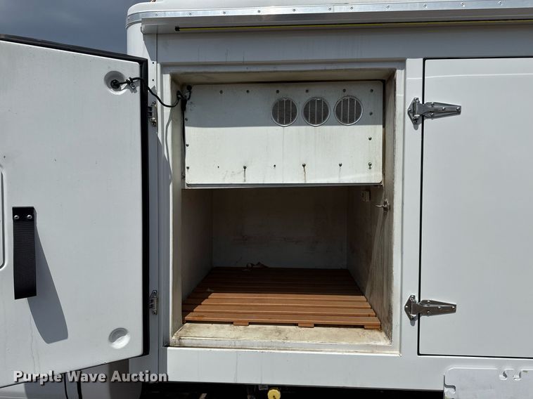 image for item EG5703 2018 Ford E450  Super Duty refrigerated truck