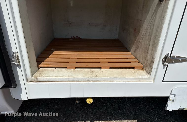 image for item EG5703 2018 Ford E450  Super Duty refrigerated truck