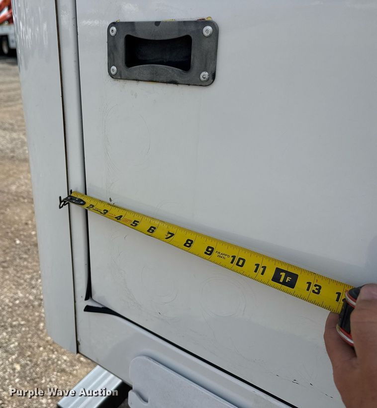 image for item EG5703 2018 Ford E450  Super Duty refrigerated truck