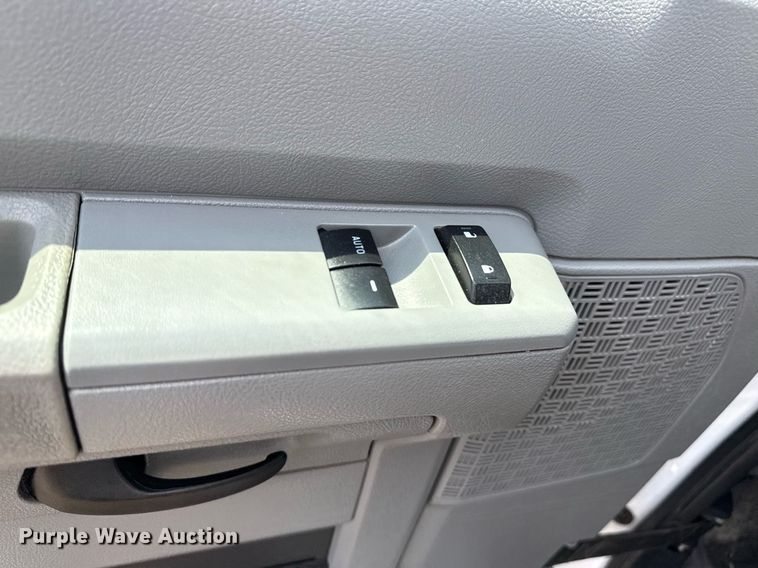 image for item EG5703 2018 Ford E450  Super Duty refrigerated truck