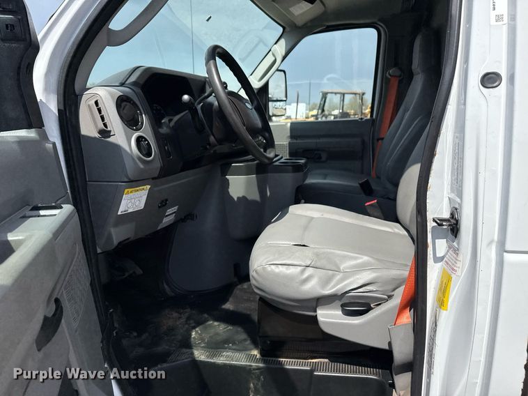 image for item EG5703 2018 Ford E450  Super Duty refrigerated truck