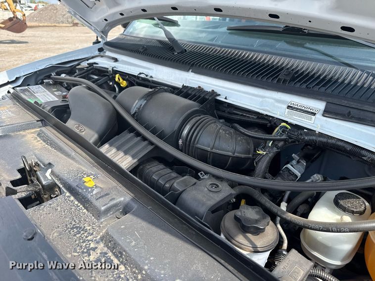 image for item EG5703 2018 Ford E450  Super Duty refrigerated truck