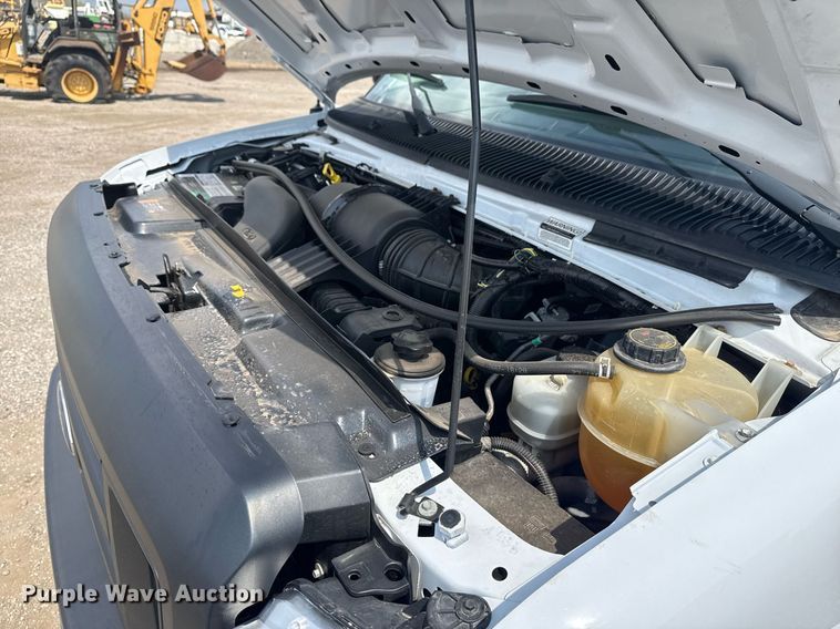 image for item EG5703 2018 Ford E450  Super Duty refrigerated truck