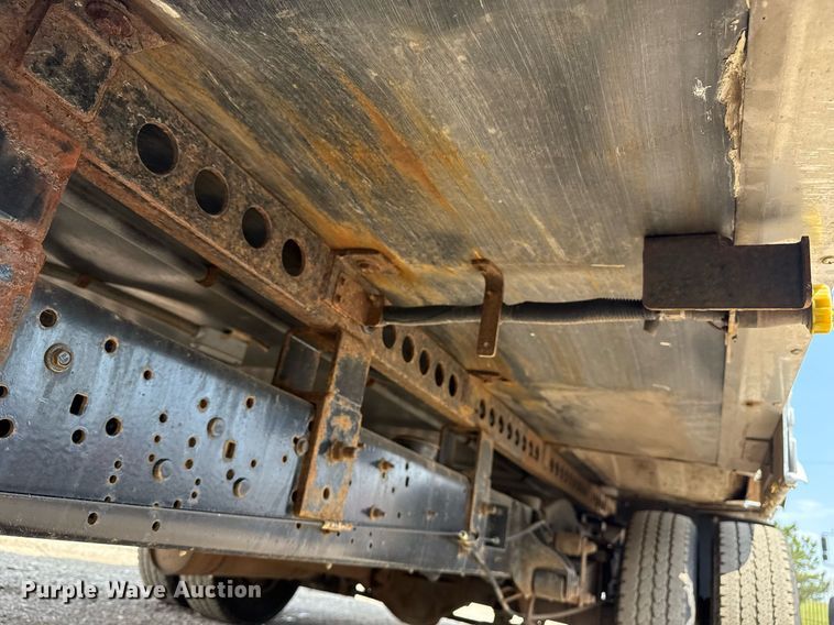 image for item EG5703 2018 Ford E450  Super Duty refrigerated truck