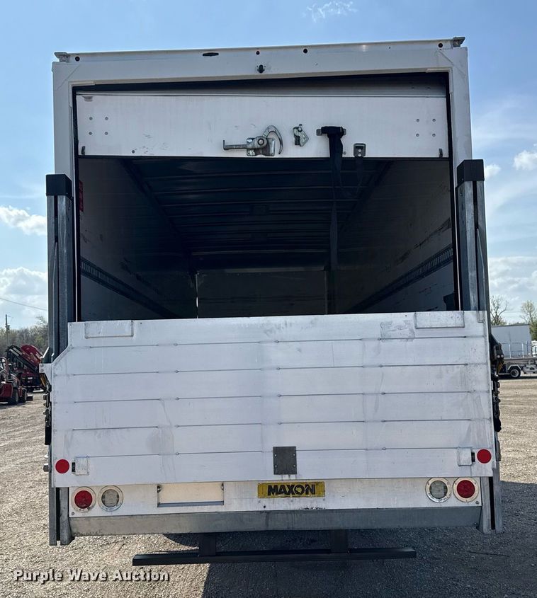 image for item EG5707 2018 Ford F650 Super Duty box truck