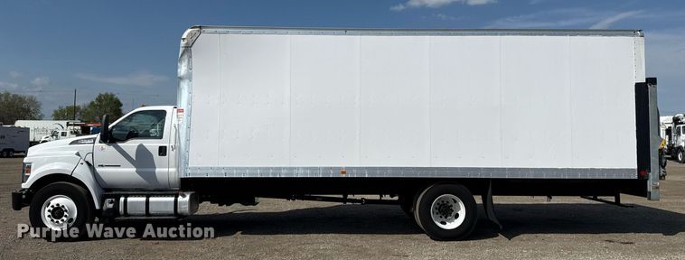image for item EG5707 2018 Ford F650 Super Duty box truck