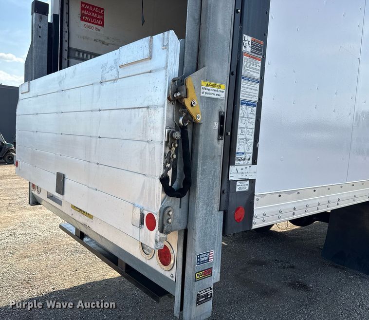 image for item EG5707 2018 Ford F650 Super Duty box truck