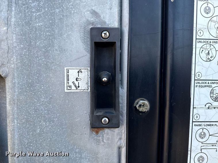 image for item EG5707 2018 Ford F650 Super Duty box truck