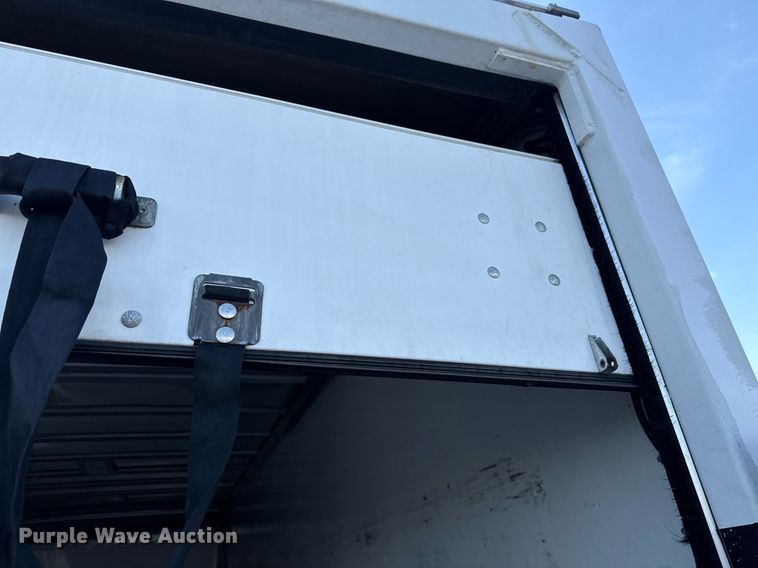 image for item EG5707 2018 Ford F650 Super Duty box truck