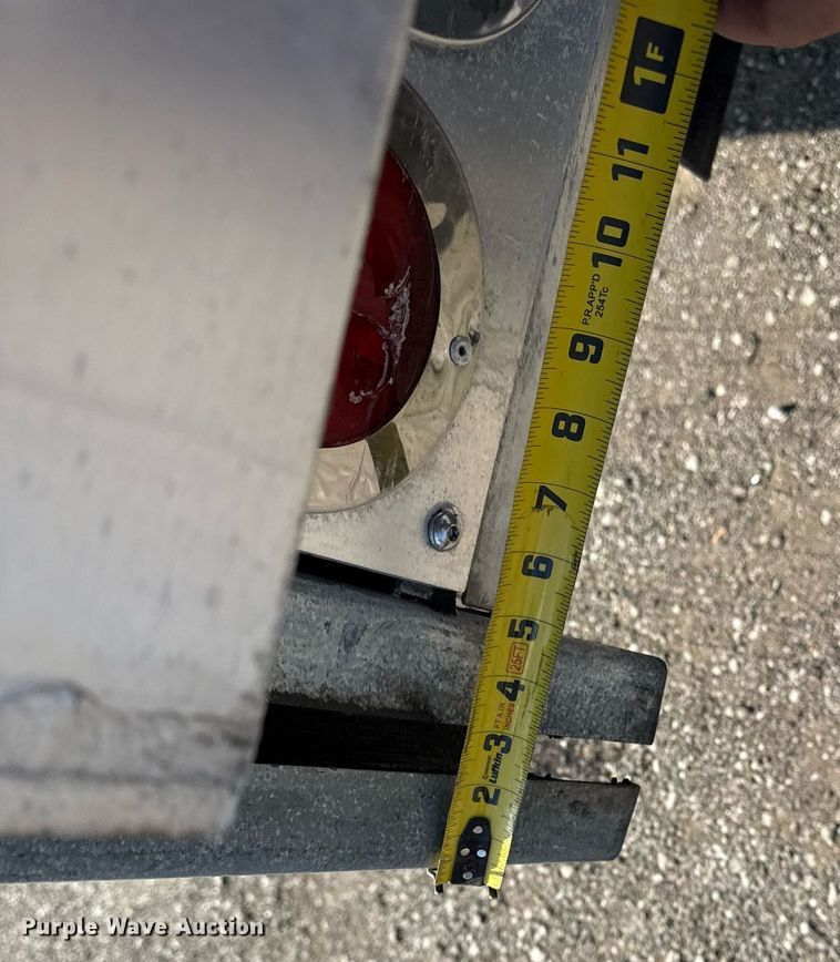 image for item EG5707 2018 Ford F650 Super Duty box truck