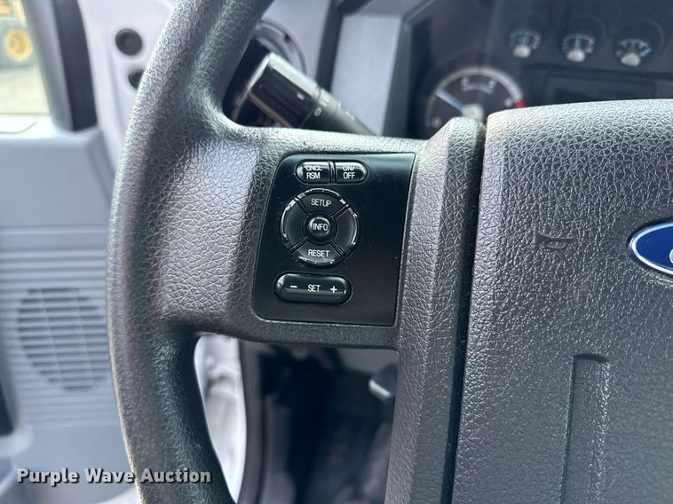 image for item EG5707 2018 Ford F650 Super Duty box truck